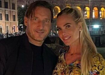 Francesco Totti e Ilary Blasi
(Foto: web)