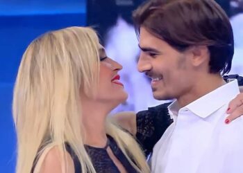 Lory Del Santo e Marco Cucolo
(Foto: web)