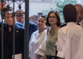 Maria Stella Gelmini con Licia Ronzulli e Silvio Berlusconi (Foto: 2019, LaPresse)