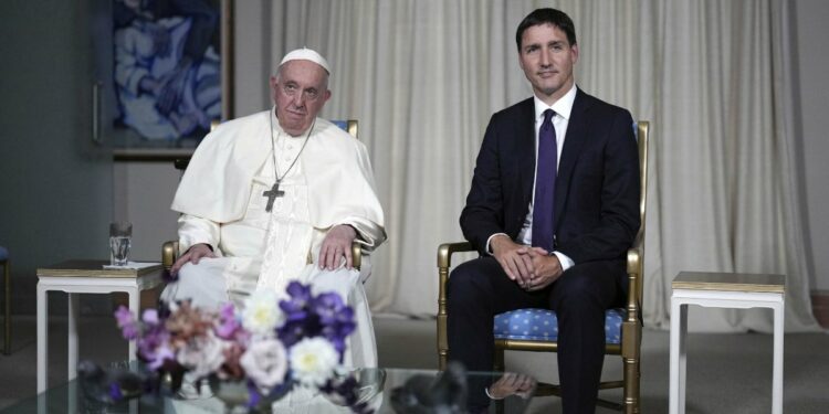 Papa Francesco con Trudeau