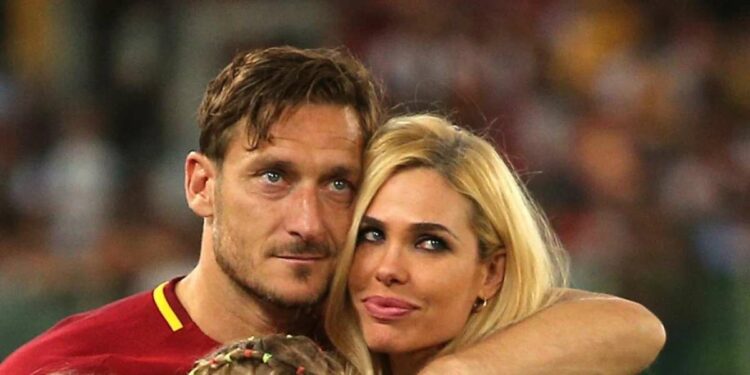 Francesco Totti e Ilary Blasi
(Foto: web)