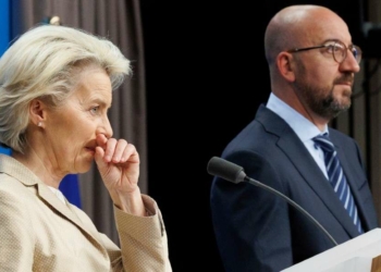 la presidente della Commissione Ue, Ursula von der Leyen, e il presidente del Consiglio europeo Charles Michel (LaPresse)