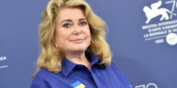 Catherine Deneuve al Festival del Cinema di Venezia (Foto: 2022, LaPresse)