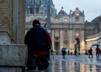 In piazza San Pietro (LaPresse)