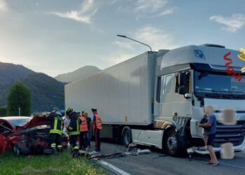 Incidenti oggi, scontro a Revello (foto: Vigili del Fuoco)