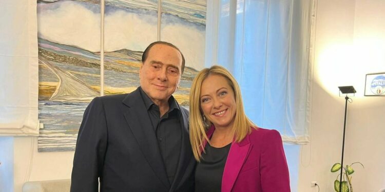 Meloni e Berlusconi al vertice FI-FdI