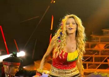 Valeria Marini è Shakira a Tale e quale show 2022