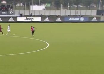 Kenan Yildiz in Juventus-Cagliari, screen da Youtube