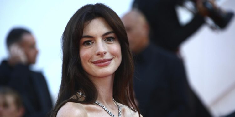 Anne Hathaway