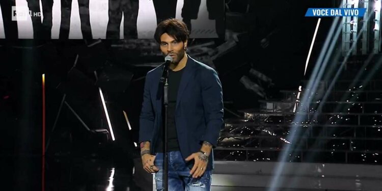 Gilles Rocca è Fabrizio Moro a Tale e quale show 2022