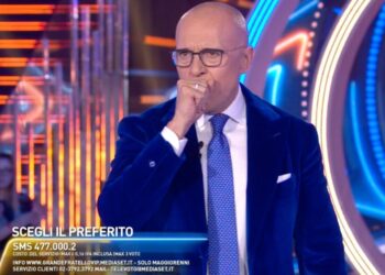 Alfonso Signorini, colpo di tosse al Grande Fratello Vip