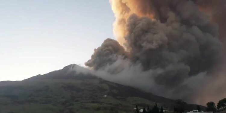 Vulcano Stromboli (Twitter)