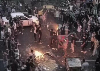 Proteste a Teheran (LaPresse)