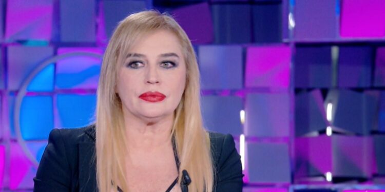 Lory Del Santo (Verissimo, 2023)