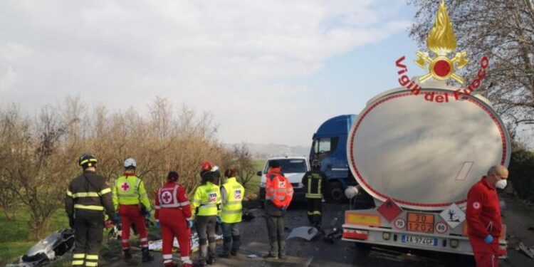 Incidente mortale a Pollenzo (foto: Vigili del Fuoco)