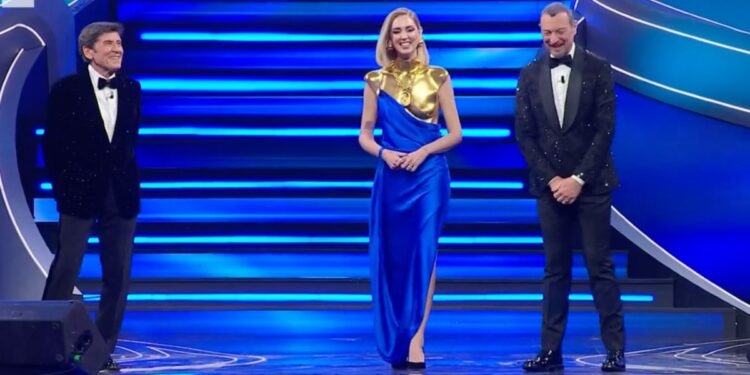 Chiara Ferragni nella finale del Festival di Sanremo 2023