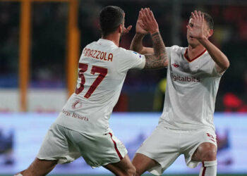 Spinazzola e Mancini con la maglia della Roma (Foto Spada/LaPresse)