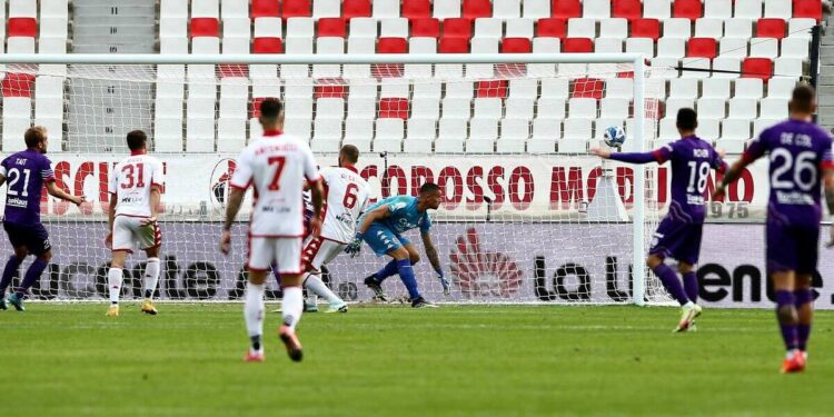 Diretta Sudtirol Bari, andata semifinale playoff Serie B (Foto LaPresse)