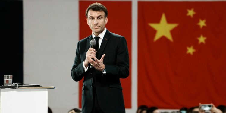 Macron in Cina