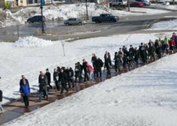 Via Crucis a St. Cloud, Minnesota (foto R. Maniscalco)