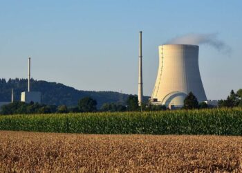 La centrale nucleare Isar 2 in Baviera (Foto di Leopictures da Pixabay)