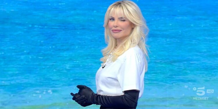 Ilary Blasi all'Isola dei Famosi 2023