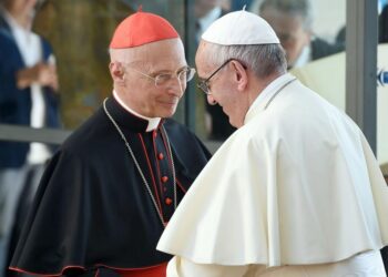 Bagnasco con Papa Francesco