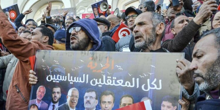 Proteste in Tunisia (LaPresse)