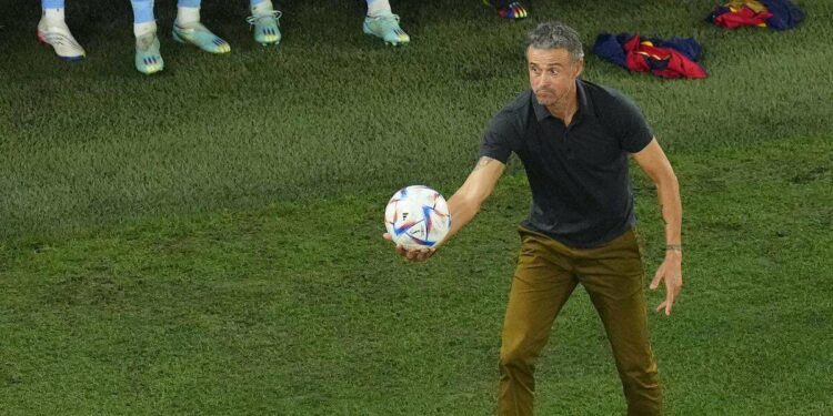 Sarà Luis Enrique il nuovo allenatore del Napoli? (Foto LaPresse)