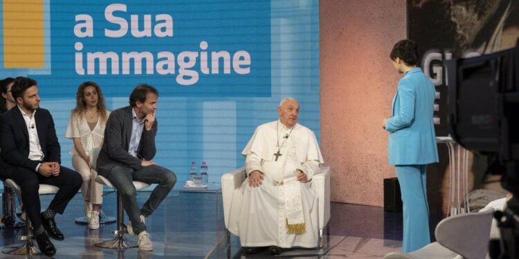 A Sua Immagine, con Papa Francesco