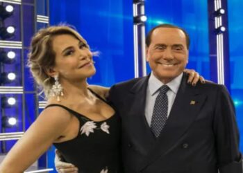 Barbara D'Urso e Silvio Berlusconi. (Foto: Web)