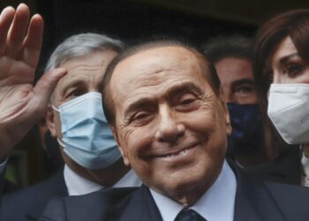 sondaggi berlusconi