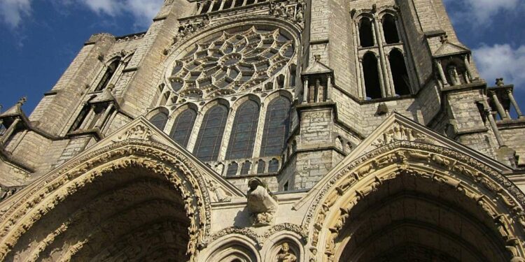 Cattedrale di Chartres (Pixabay)